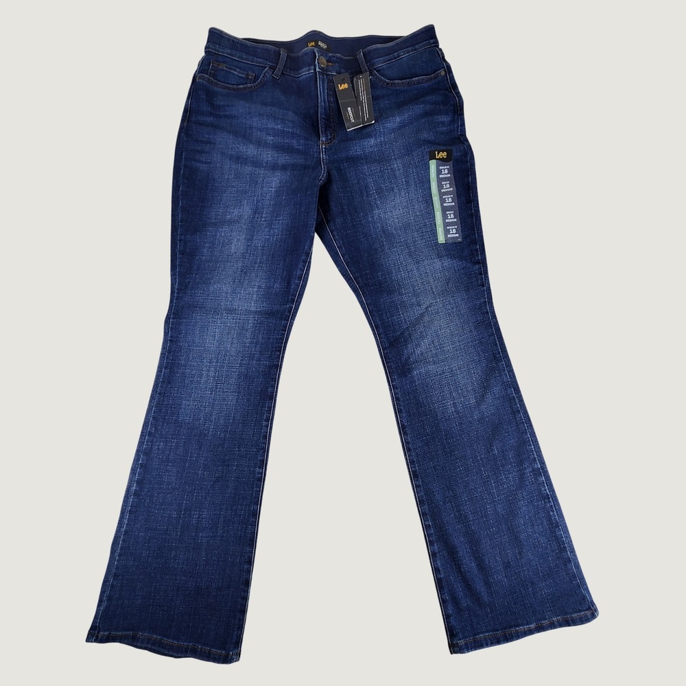 NWT Lee Flex Motion 38x31 Regular Fit Bootcut Jeans Dark Wash Mid Rise Stretch